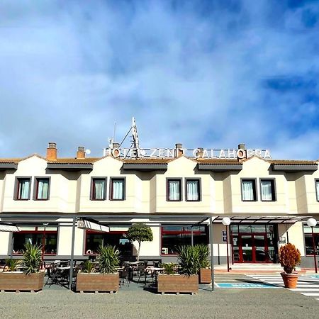Hotel Nuevo Zenit Calahorra Exterior foto